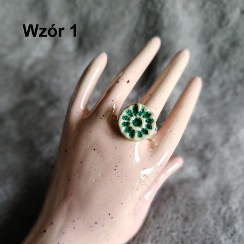 Pierścionek ceramiczny